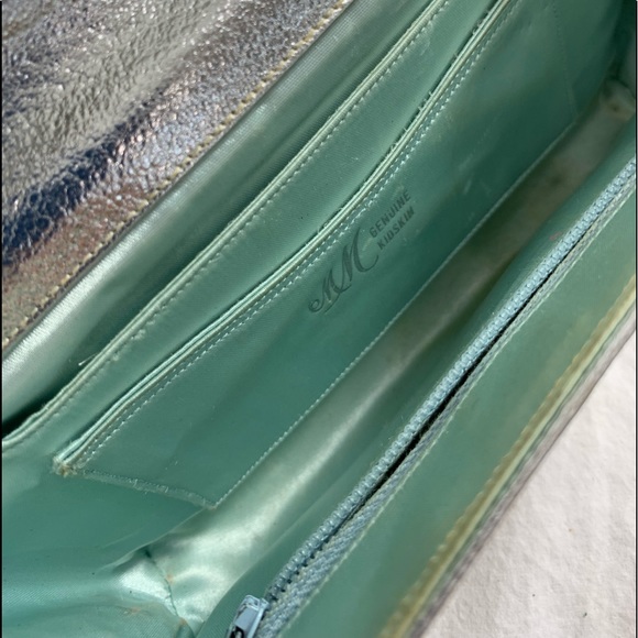 Genuine MORRIS MOSKOWITZ metallic silver kidskin shoulder bag with rhinestones - Picture 15 of 16